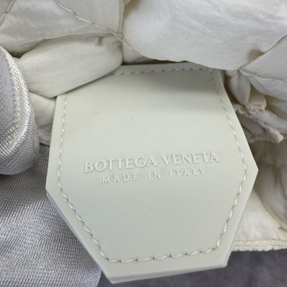 Authentic Bottega Veneta Tech Mini Small Padded Tech Cassette Shoulder Bag White - Picture 11 of 13